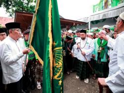 Napak Tilas Restu Pendirian NU, Gus Yahya Lepas Longmars dari Bangkalan ke Jombang<