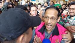 Jaksa Sebut Nadiem Tahu Chromebook Tak Bisa Digunakan Guru dan Siswa