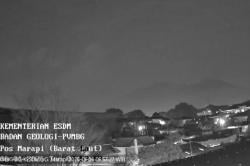 Gunung Marapi di Sumbar Erupsi, Muntahkan Kolom Abu Setinggi 250 Meter