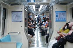 6.995 Barang Milik Penumpang Tertinggal di LRT Sepanjang 2025, Total Rp797 Juta