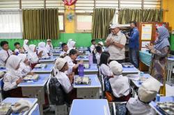 Kepala BGN Cek Penyaluran MBG di SDN Cilincing