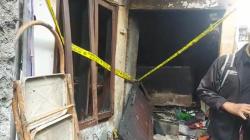 Rumah 2 Lantai di Surabaya Hangus Dilalap Api, 6 Penghuni Luka Bakar<
