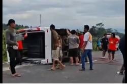 Mobil SAR Magelang Terbalik usai Pulang Cari Pendaki Hilang di Gunung Slamet<