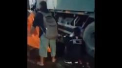 Motor Terpeleset Lumpur Banjir, Remaja Tewas Terlindas Truk Tronton di Pasuruan<