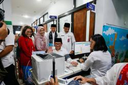 Pramono Anung Pastikan Puskesmas Perbatasan Layani Warga Sekitar Jakarta