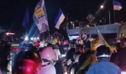 Bandung Membiru! Bobotoh Tumpah ke Jalan Rayakan Kemenangan Persib atas Persija<