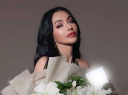 Pernyata Lengkap Denada soal Tuduhan Menelantarkan Anak Kandung