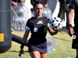Agustina Loos Matrella: Wasit Tercantik Dunia, Football Lovers Auto Terpesona!