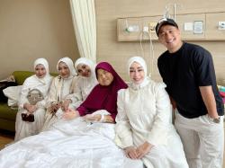 Mamah Dedeh Dirawat di Rumah Sakit, Banjir Doa Kesembuhan