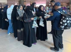Kemlu Pulangkan 96 WNI dari Arab Saudi, Ada yang Lumpuh karena Sakit