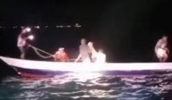 Tragis! Ayah dan Anak Tewas usai Perahu Terbalik Dihantam Ombak 3 Meter di Buton<