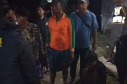 Pemuda di Sampang Tepergok Selingkuhi Istri Orang, Motornya Dibakar Warga<