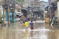 Diterjang Banjir, Akses Jalan Kemang Utara Jaksel Terputus
