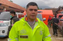 Update Longsor Cisarua Bandung Barat, Tim DVI Polri Terima 25 Kantong Jenazah