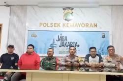 Anggota TNI-Polri Curigai Penjual Es Kue Jadul Berbahan Spons di Jakpus Minta Maaf