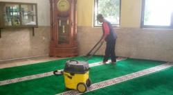 MNC Lido City Gelar Baksos Bersih-Bersih Masjid Al Ahzim Cigombong Jelang Ramadan