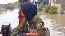 Ratusan Rumah di Kabupaten Bekasi Terendam Banjir, Warga Dievakuasi ke Pengungsian<