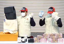 KPK Sita Uang Rp40,5 Miliar hingga Emas 5,3 Kg terkait Kasus Impor Barang di Bea Cukai