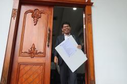 Penampakan Salinan Ijazah Jokowi