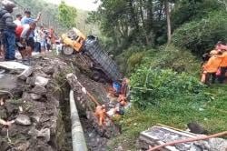 Kecelakaan Maut 2 Truk Terjun ke Parit di Semarang, 1 Orang Tewas Terjepit<
