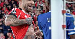 Viral Nicolas Otamendi Pamer Tato Piala Dunia ke Vinicius Junior