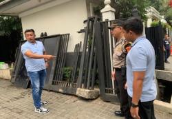 Pengendara Mobil yang Tabrak Pagar Rumah Jusuf Kalla di Jaksel Minta Mediasi 