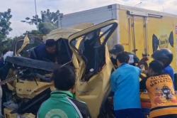 Kecelakaan Maut Truk Tabrak Truk Sidoarjo, Sopir Tewas Kernet Luka-Luka<