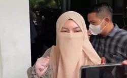 Wardatina Mawa Jalani Pemeriksaan terkait Laporan Perselingkuhan Insanul Fahmi dan Inara Rusli