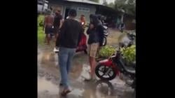 Rumah Terduga Perampok Agen Bank di Luwu Diserang Warga<