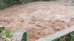 Hujan 2 Hari di Bondowoso Picu Longsor, 2 Rumah Rusak dan Akses Jalan Tertutup<