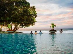 Serunya Momen Ramadhan di Tepi Laut Tanjung Lesung, Dekat Jakarta! 