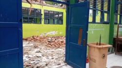 Ruang Kelas SMPN 1 Gedangan Sidoarjo Ambruk, Puluhan Siswa Dipindah ke Laboratorium<