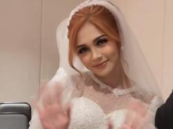 Istri Virgoun Lindi Fitriyana Hamil Duluan? Faktanya Mengejutkan!