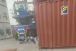 Tragis! Pria Tewas Terlindas Forklift di Cilincing Jakut, Diduga gegara Blind Spot
