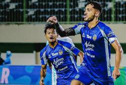 Hasil Super League: PSIM Hajar PSBS, Franco Ramos Menggila