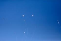 Iran Balas Serangan Israel! Ledakan Terdengar di Haifa