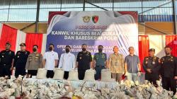 Bareskrim-Bea Cukai Gagalkan Penyelundupan Pasir Timah ke Malaysia, 1 Kapal Disita