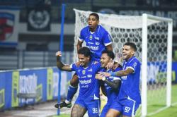 Persib Dilarang Remehkan Persebaya, Puncak Klasemen Bisa Terancam!