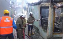 Kebakaran Rumah di Semarang, Kakek 95 Tahun Tewas Terjebak Api<