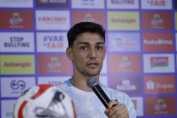 Federico Barba Tabuh Genderang Perang Jelang Persebaya vs Persib