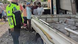 Pikap Tabrak Bangunan dan Pejalan Kaki di Probolinggo, 1 Orang Tewas 1 Luka<
