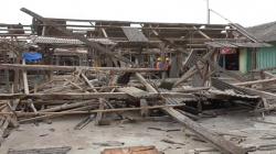 Ratusan Kios dan 51 Rumah di Lampung Selatan Porak-poranda Diterjang Puting Beliung<