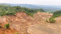 Hujan Deras Picu Longsor Meluas di Semarang, Permukiman Warga Terancam<