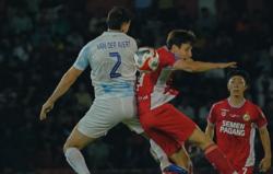 Drama Kartu Merah dan Ambulans, Semen Padang vs PSIM Berakhir Tanpa Gol