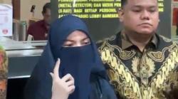 Kembali Saksikan Video Insanul Fahmi dan Insara Rusli, Wardatina Mawa Emosi: Menjijikan!
