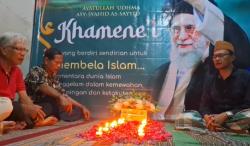 Warga Surabaya Gelar Doa Bersama atas Gugurnya Ali Khamenei<