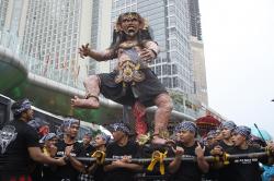 Pawai Ogoh-Ogoh Sambut Hari Raya Nyepi 