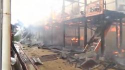 Kebakaran di Permukiman Padat Wajo, 5 Rumah dan 1 Mobil Hangus<