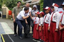 Refleksi Setahun Danantara, KAI Salurkan Perlengkapan Sekolah untuk 4.000 Siswa