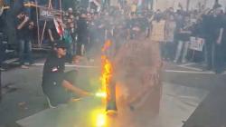 Demo di Surabaya Bakar Patung Baal, Protes Serangan AS-Israel ke Iran<